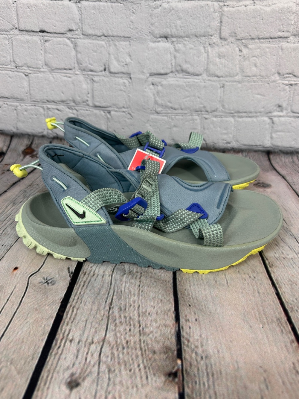 Nike Oneonta Sandals blue women’s size 8